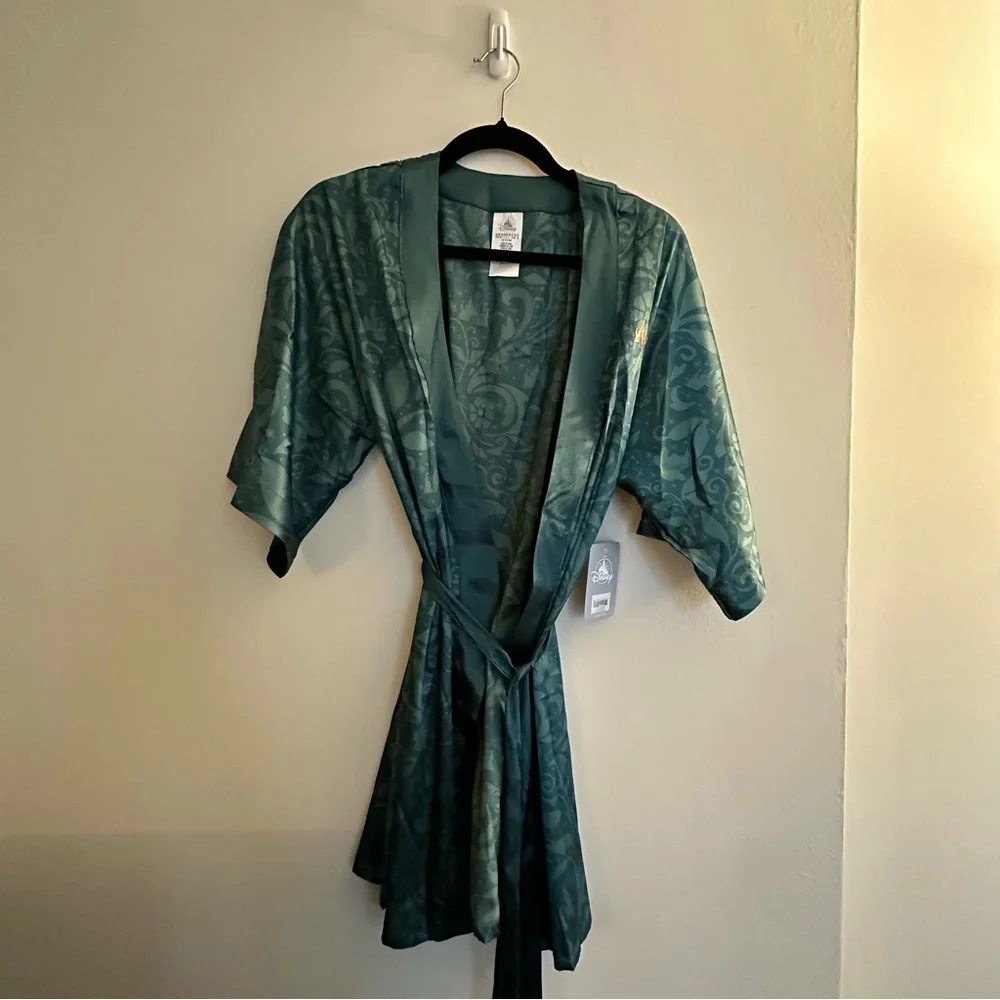 New Disney Fantasyland Castle Robe
